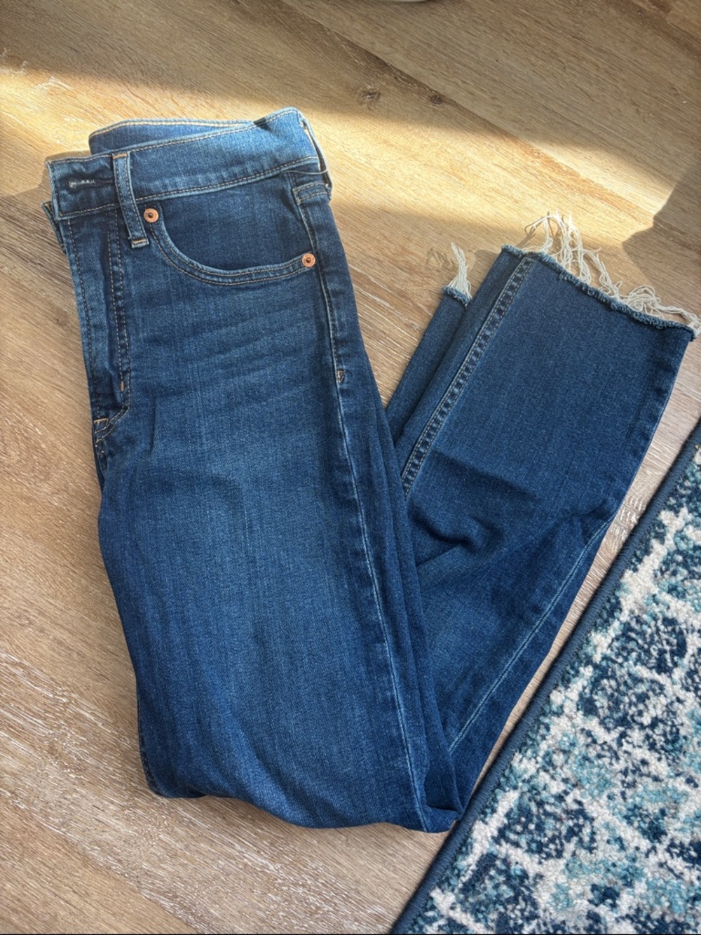 GAP Dark Blue Cropped Raw-Hem Jeans
